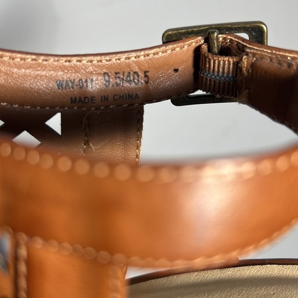 CL By Laundry Tan Leather Perforated  Open Toe Booties Womens size 9.5 NWOT - Picture 8 of 10